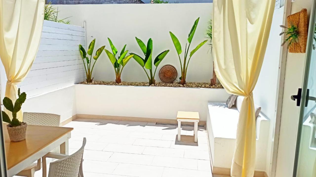 B&B Suites Via Del Mare Presicce Ngoại thất bức ảnh